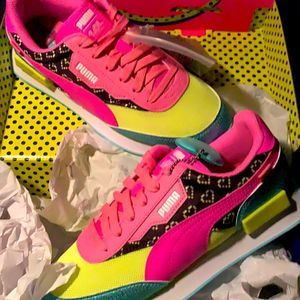 Puma LOL Surprise Shoes (6c)